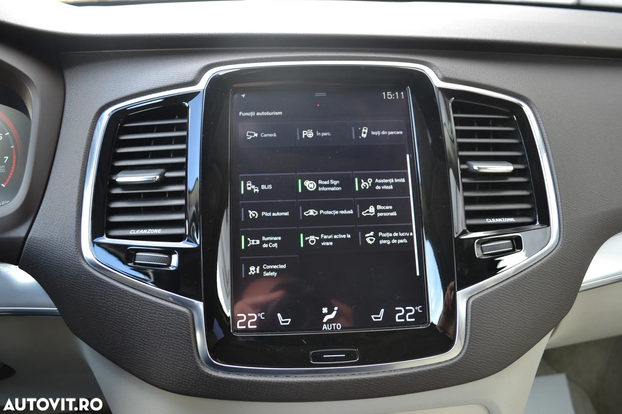 Volvo XC 90 T6 AWD Momentum - 25