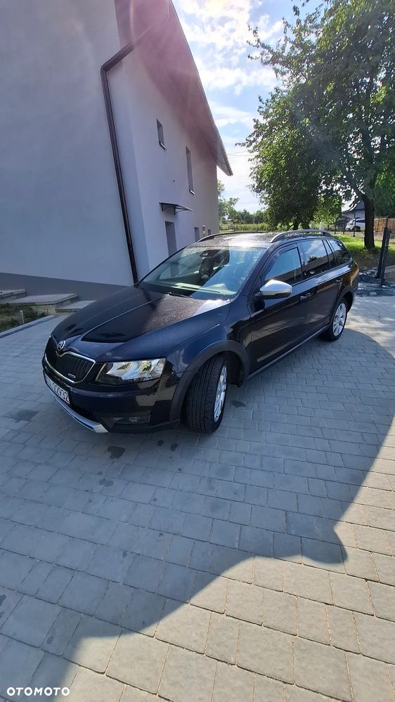Skoda Octavia 1.6 TDI (Green tec) 4x4 Scout - 1