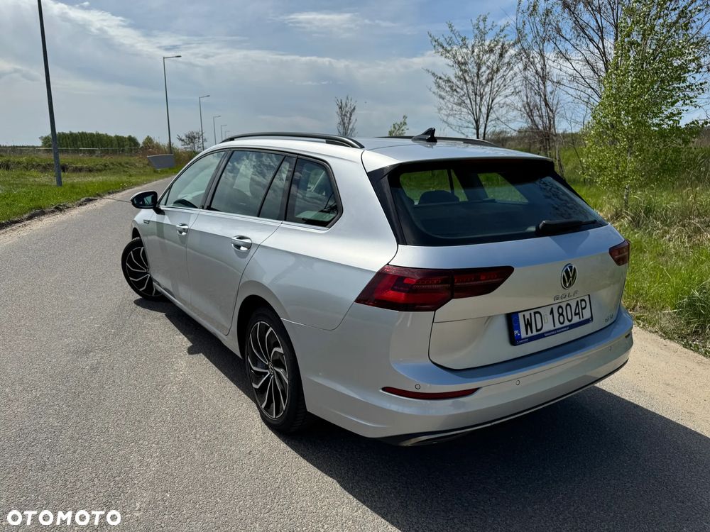 Volkswagen Golf 1.5 eTSI EVO Style DSG - 8