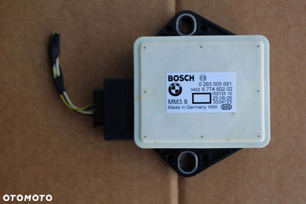 Czujnik szybkości obrotów ESP BMW e60 e61 6774602 - 1