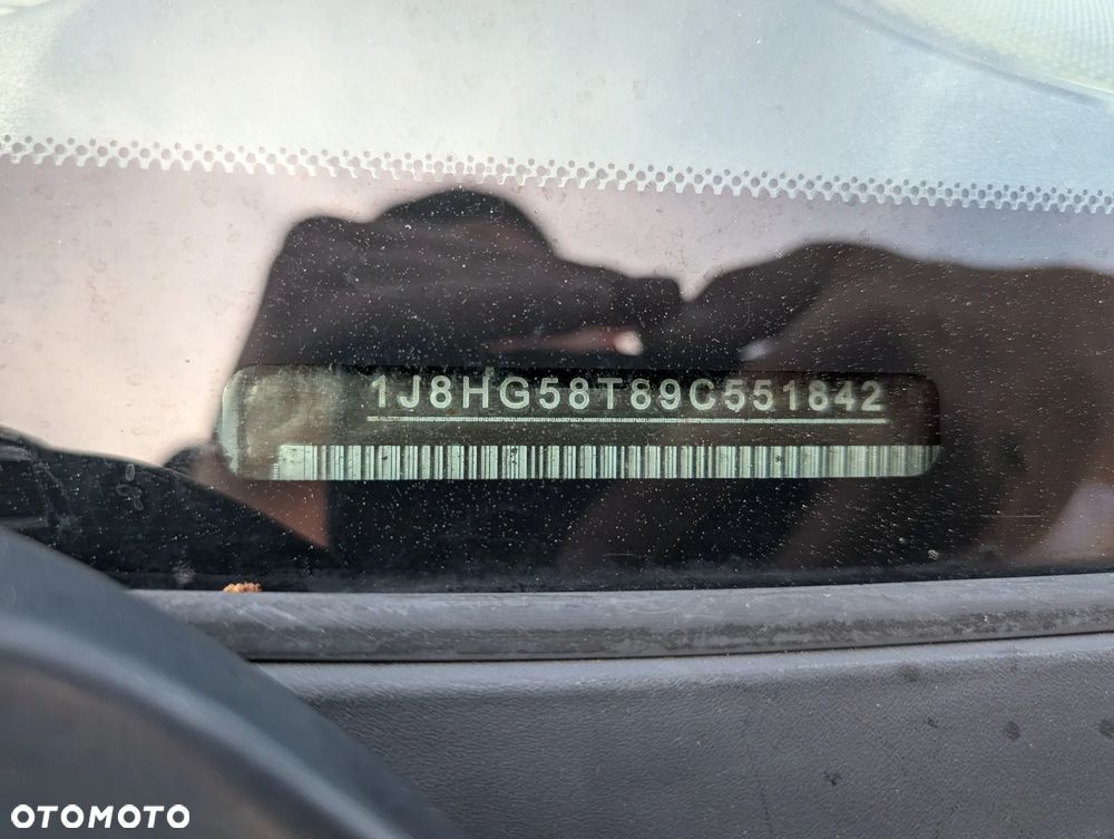 Jeep Commander 5.7 V8 Limited - 16