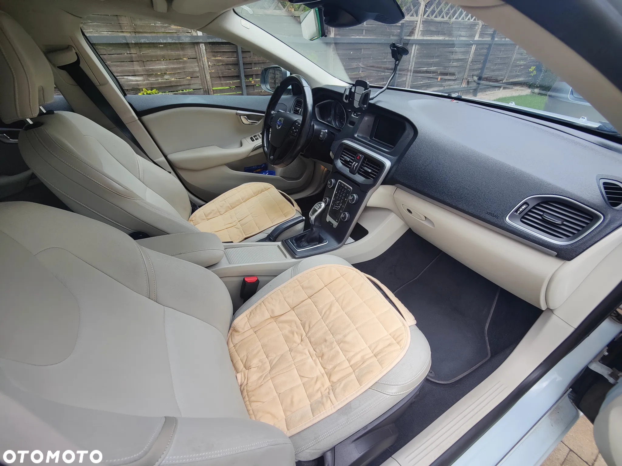 Volvo V40 D3 Momentum - 7