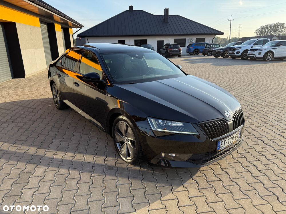 Skoda Superb 2.0 TDI Sportline DSG - 12