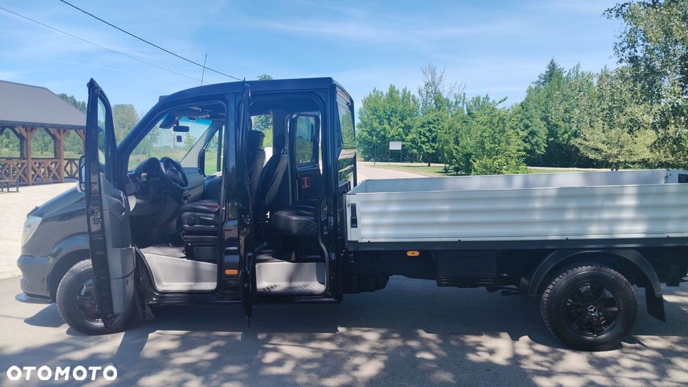 Mercedes-Benz SPRINTER 319 - 13
