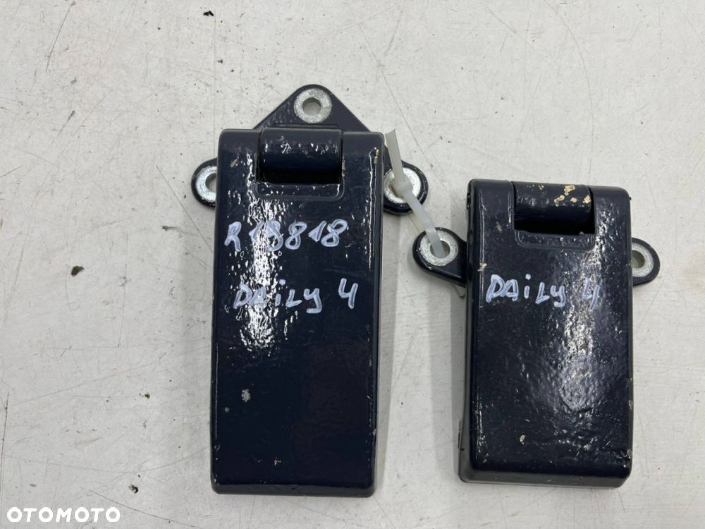 Zawias drzwi Iveco Daily 4 IV 14r.- zawiasy 180 stopni lewych prawych tylnych drzwi bagażnika - 2