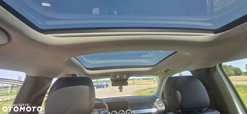 Mercedes-Benz GLB - 13