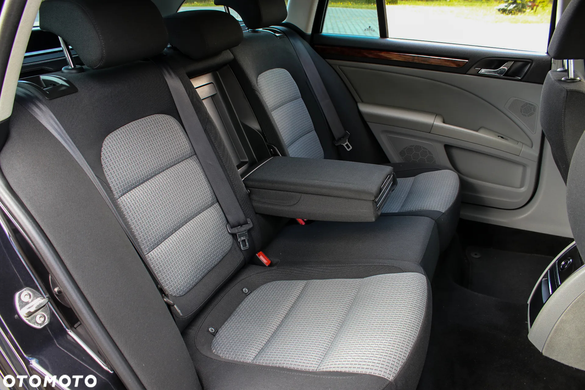 Skoda Superb 2.0 TDI DSG Exclusive - 26