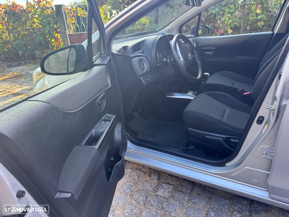 Toyota Yaris - 8