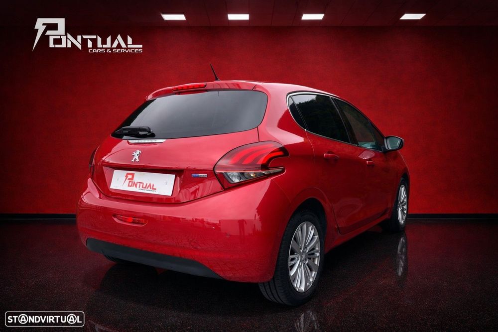 Peugeot 208 1.2 PureTech Allure - 5