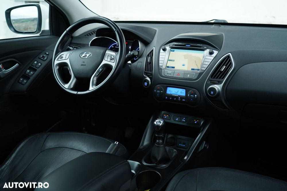 Hyundai ix35 2.0 CRDI 4WD Premium - 14
