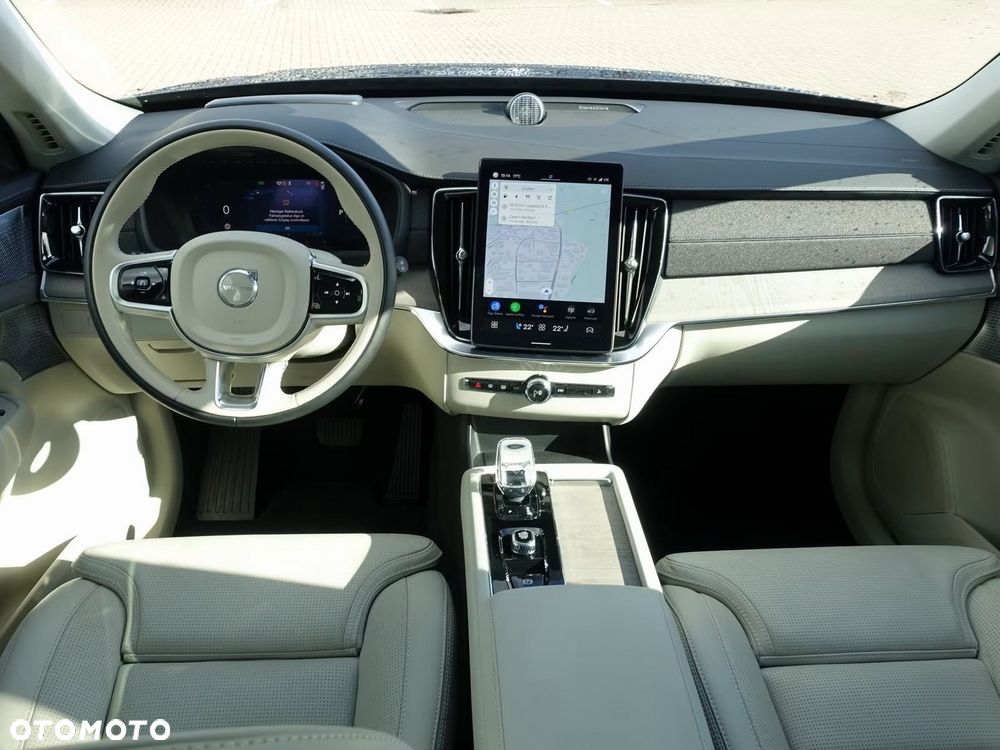 Volvo XC 90 T8 AWD Ultra Dark - 32