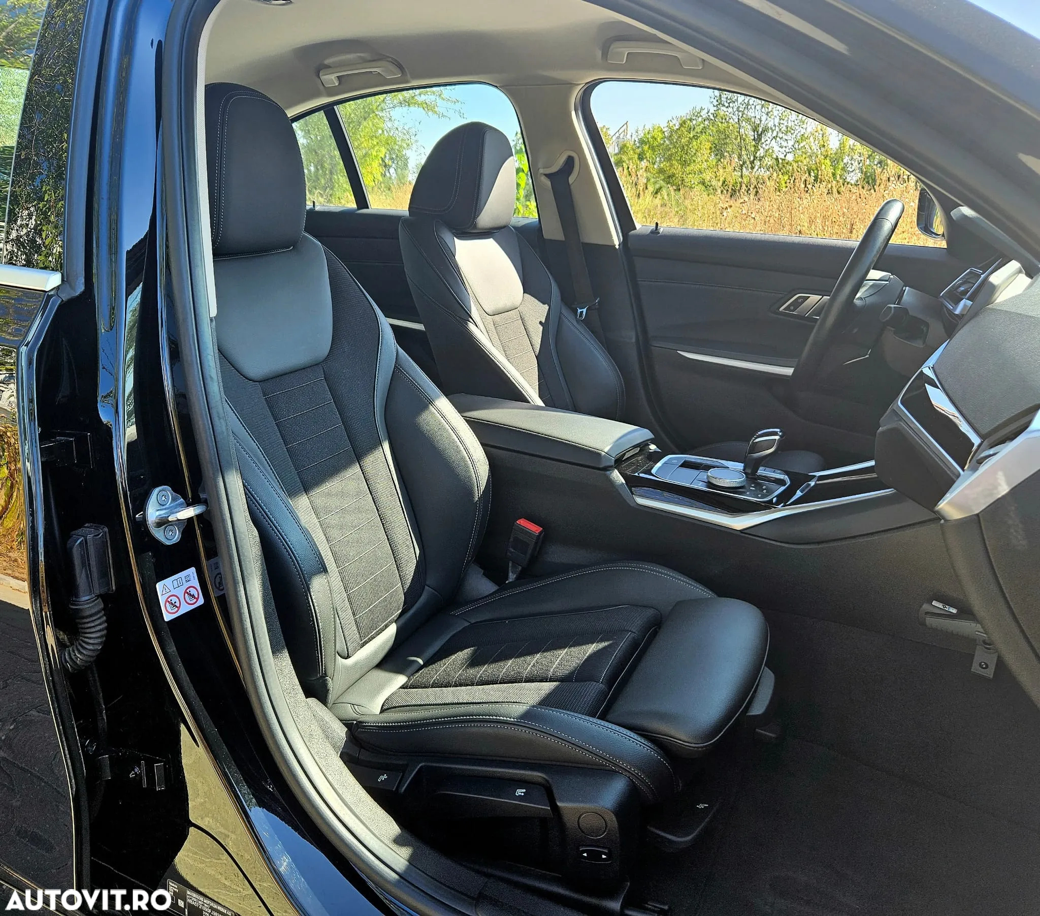 BMW Seria 3 320i Aut. Sport Line - 11