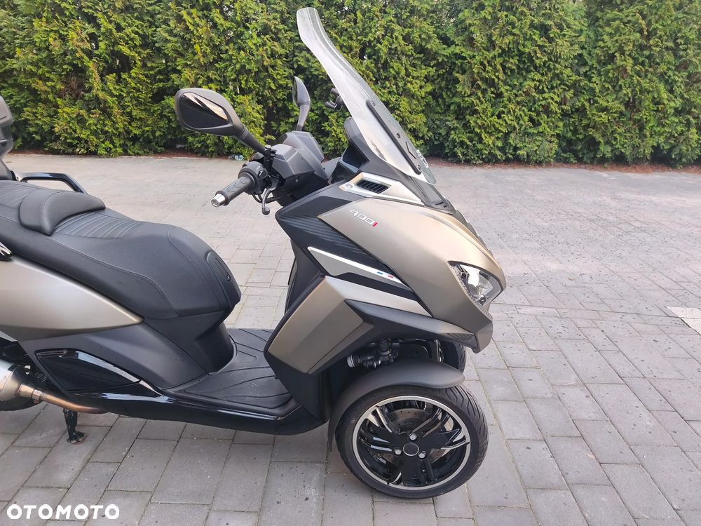 Peugeot Metropolis - 8