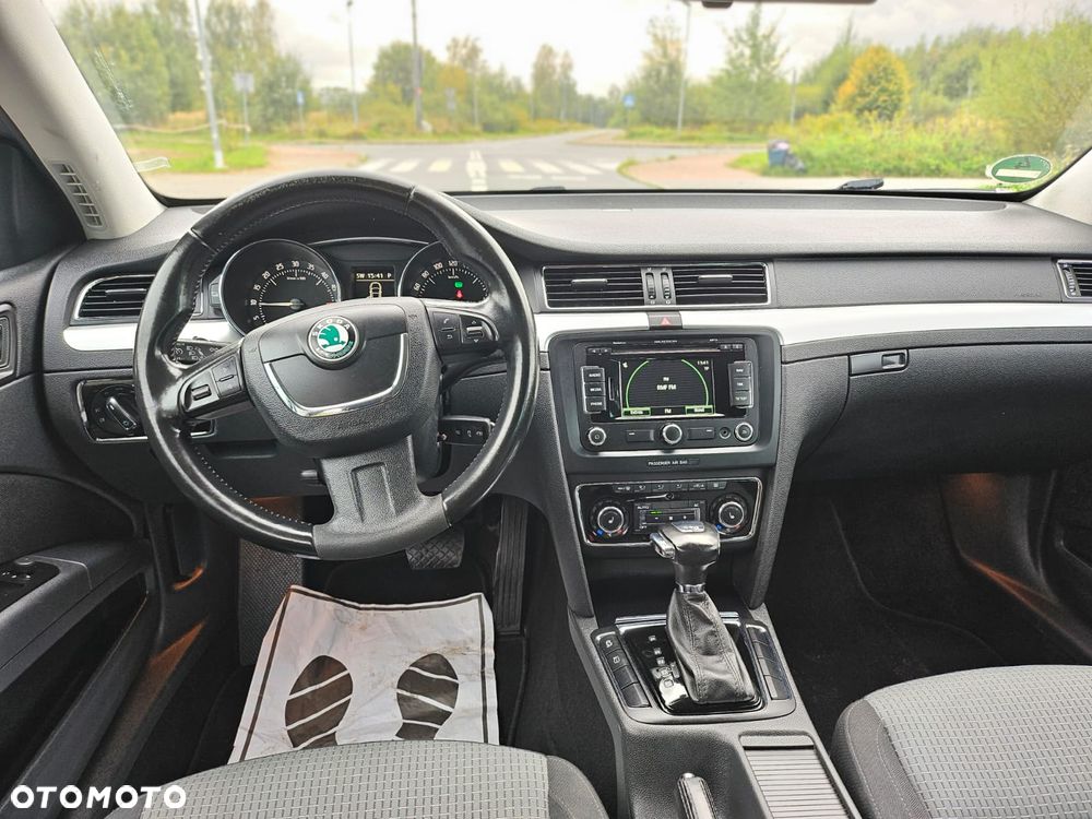 Skoda Superb 2.0 TDI DSG Ambition - 5