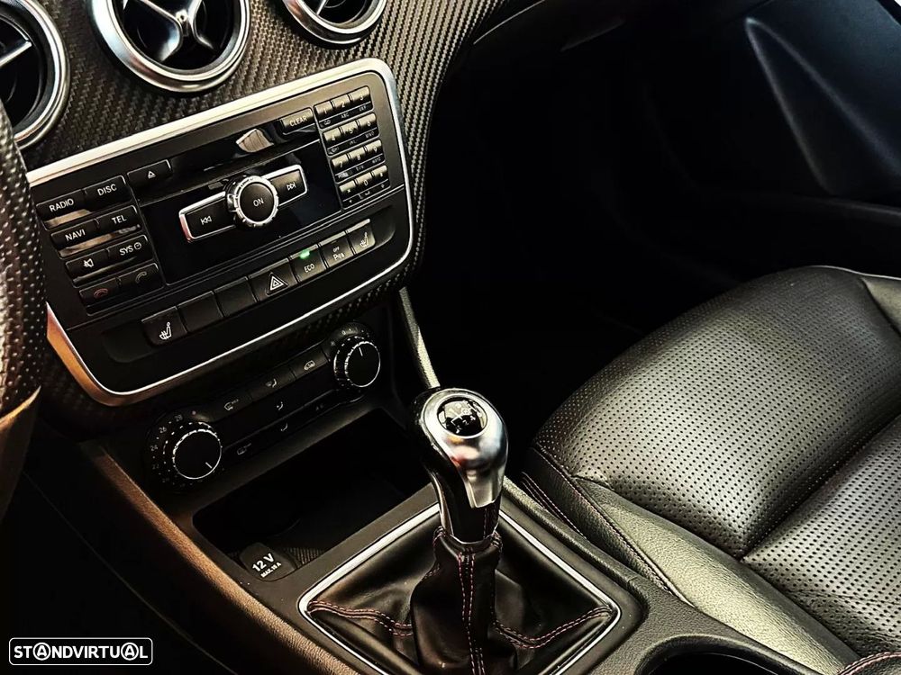 Mercedes-Benz A 200 CDI AMG Line - 28