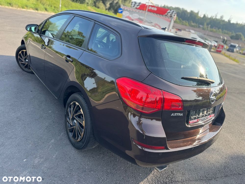 Opel Astra 1.4 Turbo Sports Tourer - 4