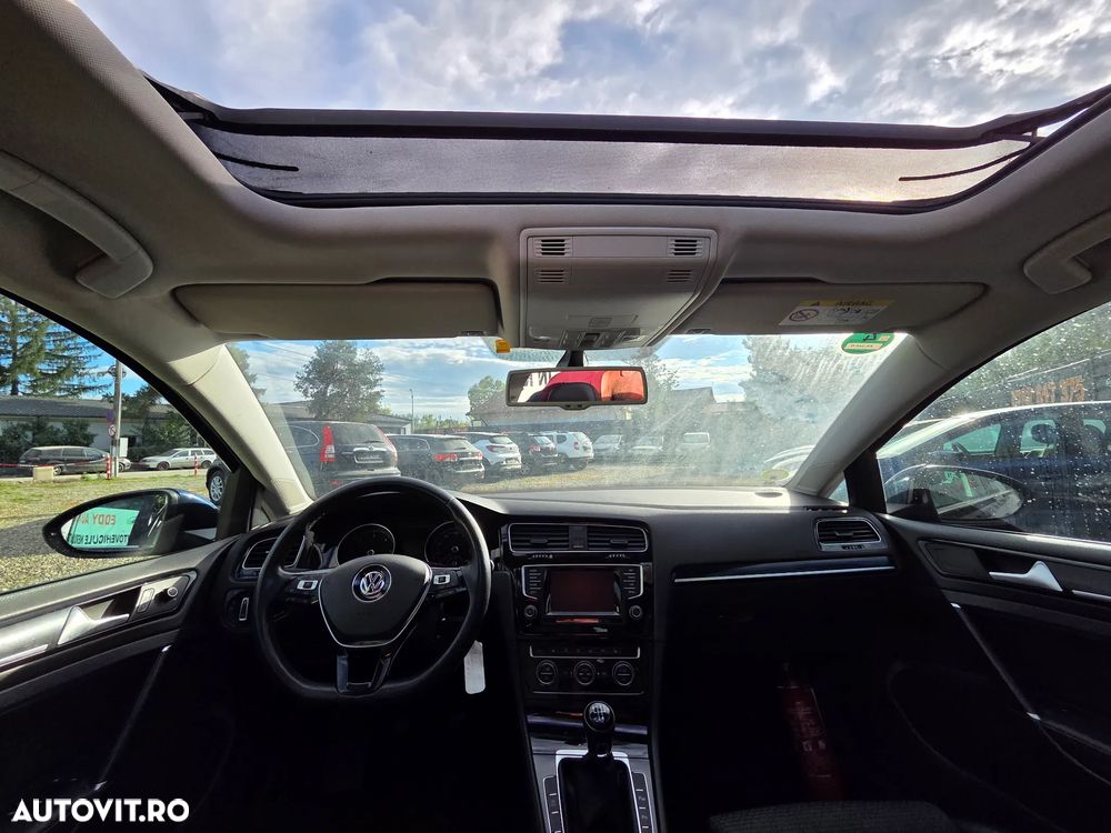 Volkswagen Golf 1.6 TDI DPF Exclusive - 27