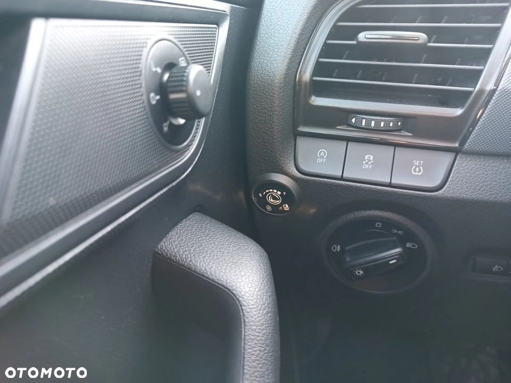 Skoda Fabia 1.0 Ambition - 13