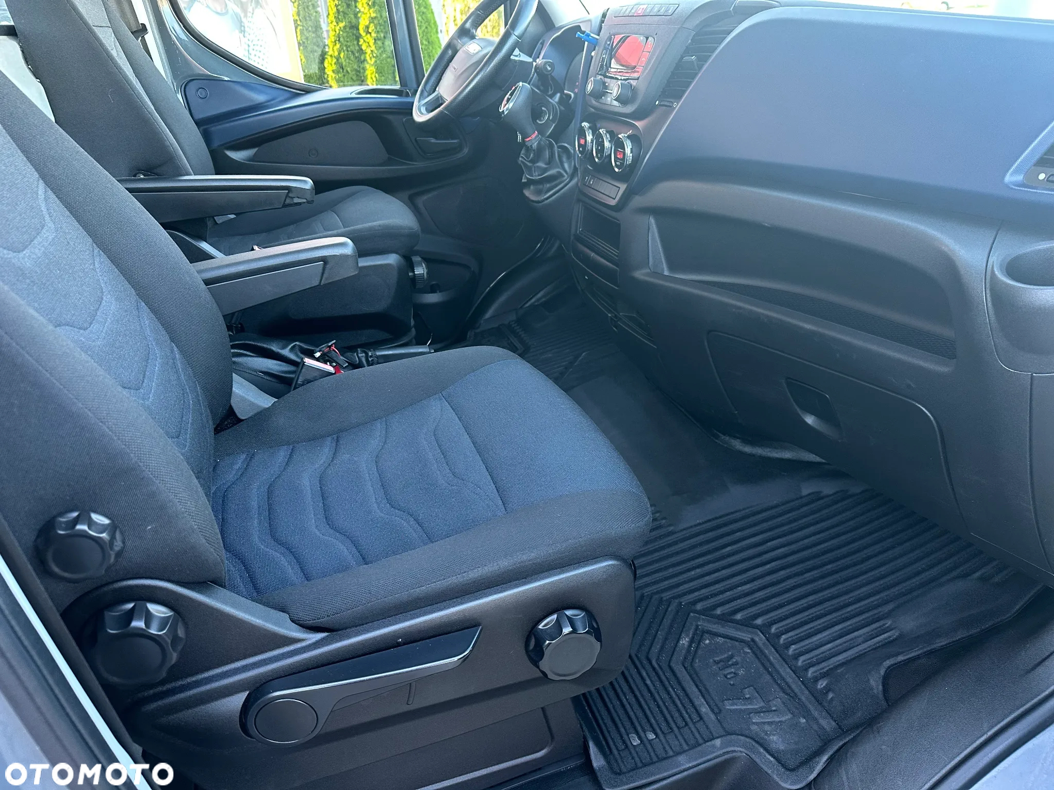 Iveco DAILY - 22