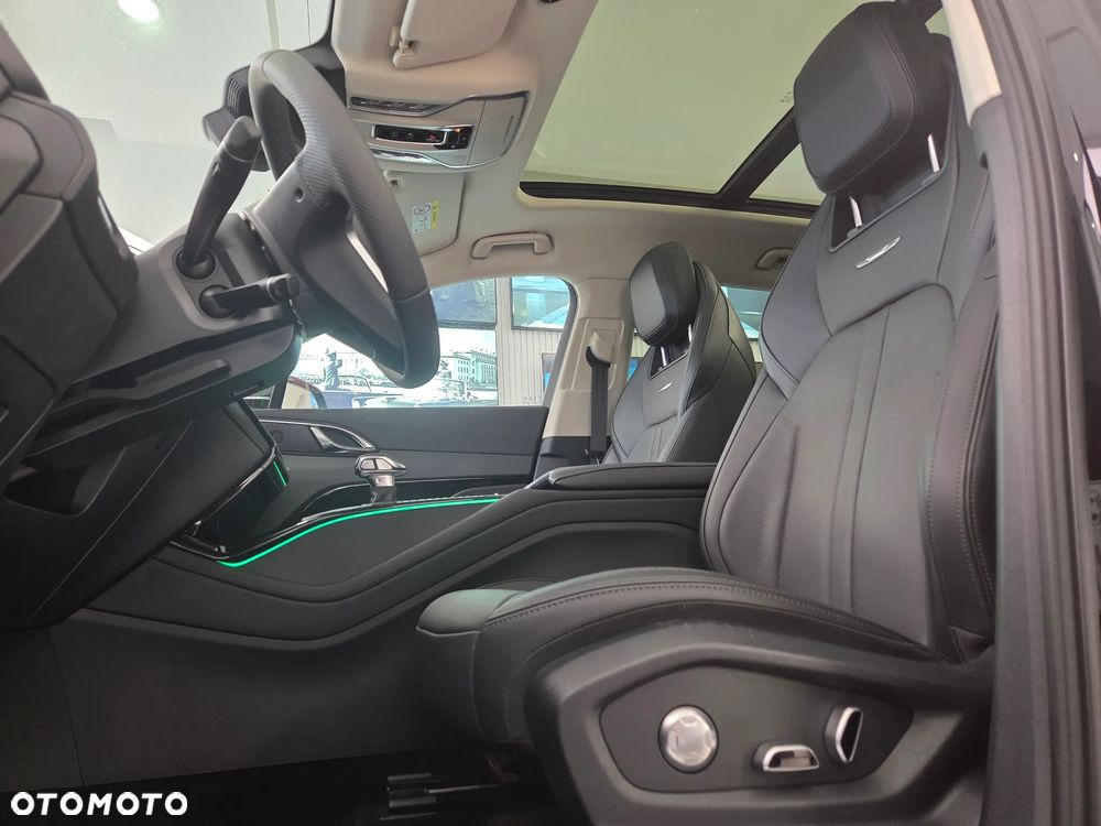 Hongqi HS3 2.0T AWD - 21