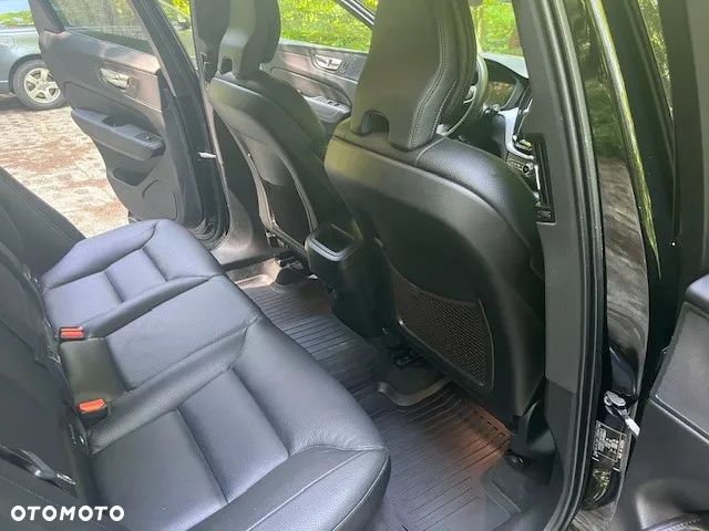Volvo XC 60 B4 B Momentum Pro - 13