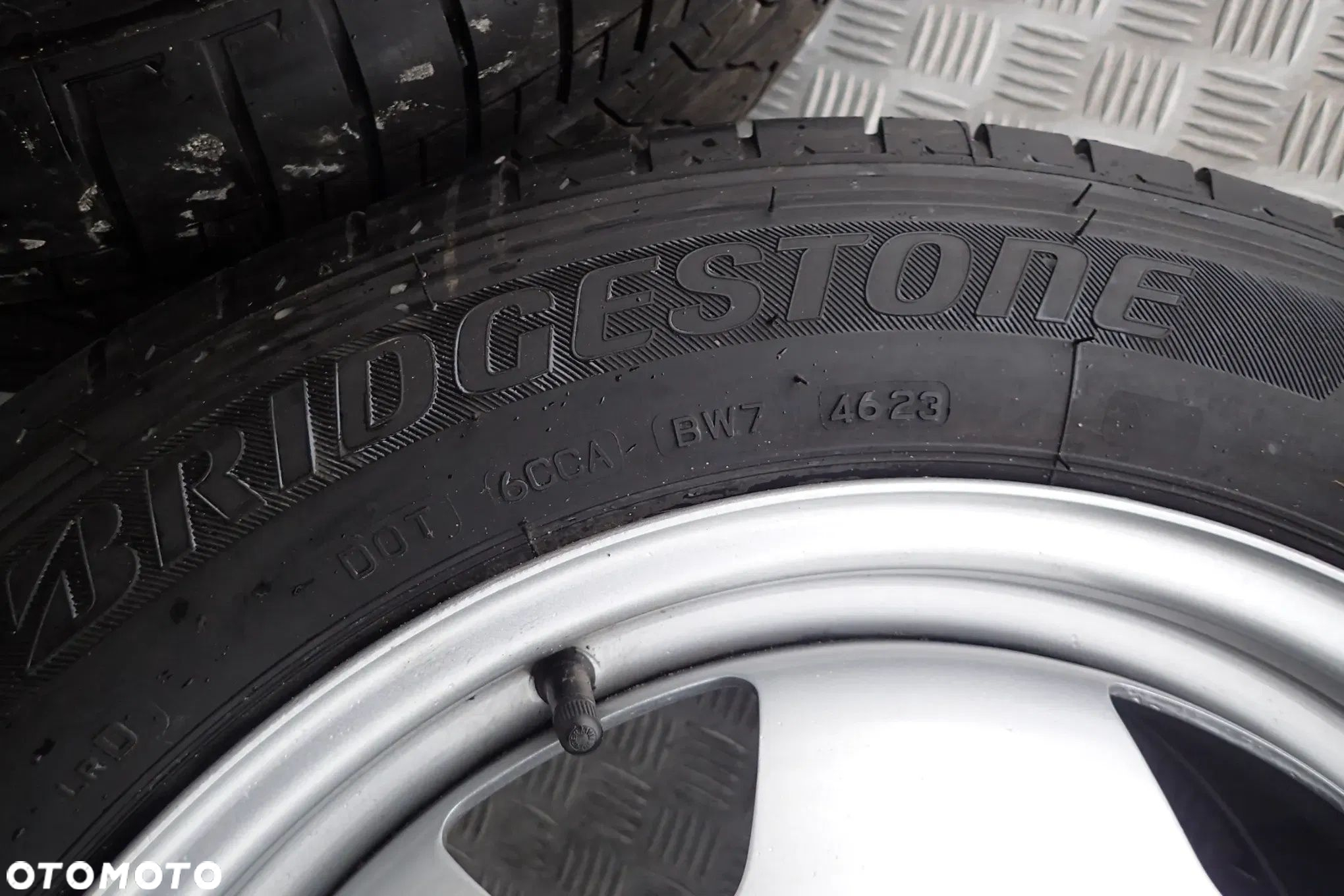 KOŁA FELGI STALOWE VW T5 T6 7JX17 ET 55 5X120 7E0601027B Z OPONAMI LATO 215/60/17 KOMPLET - 10