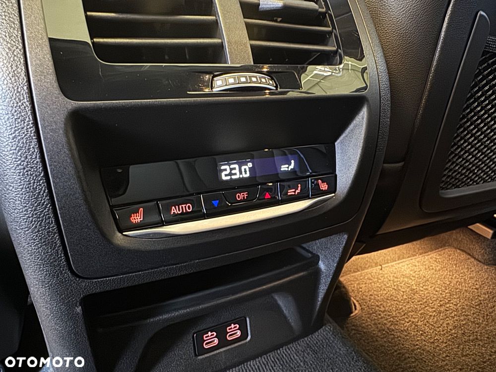 BMW X4 M40d - 27
