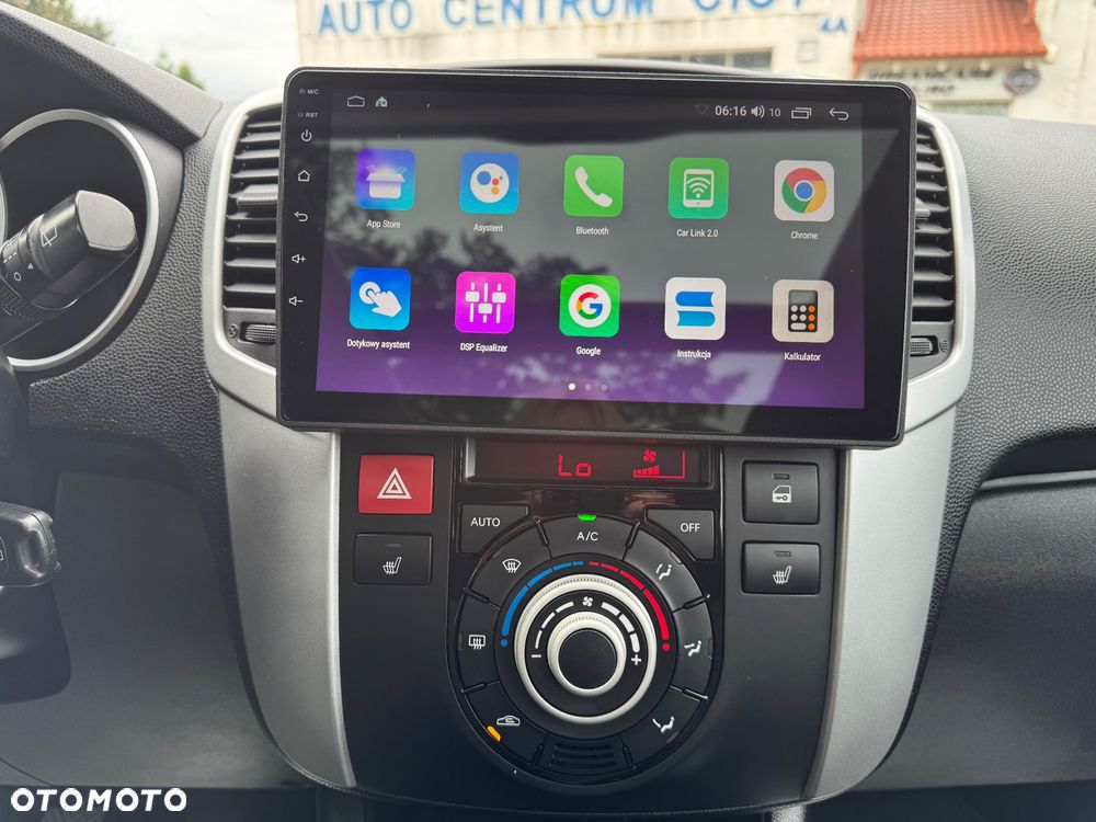 Kia Venga - 28