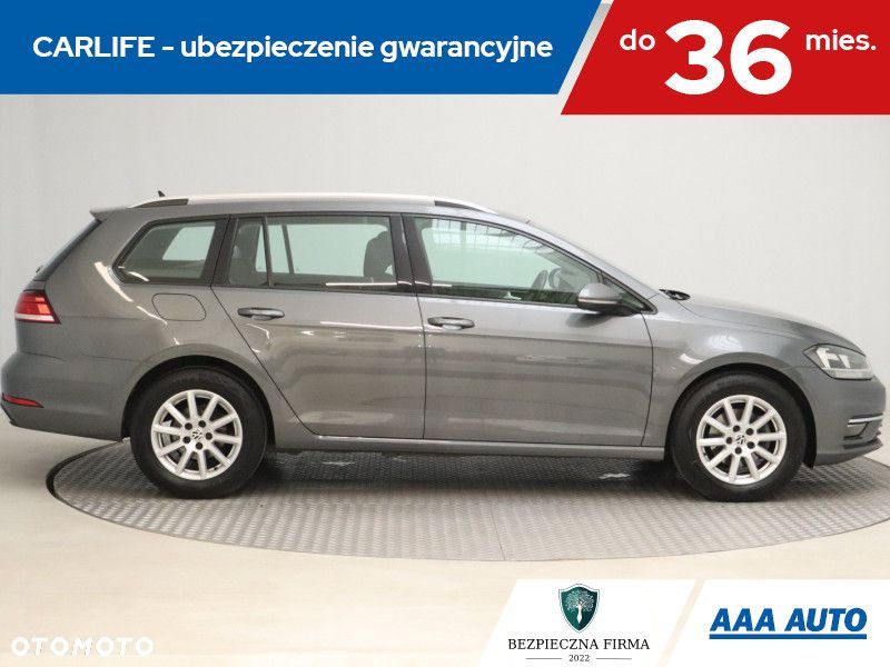 Volkswagen Golf Variant - 8