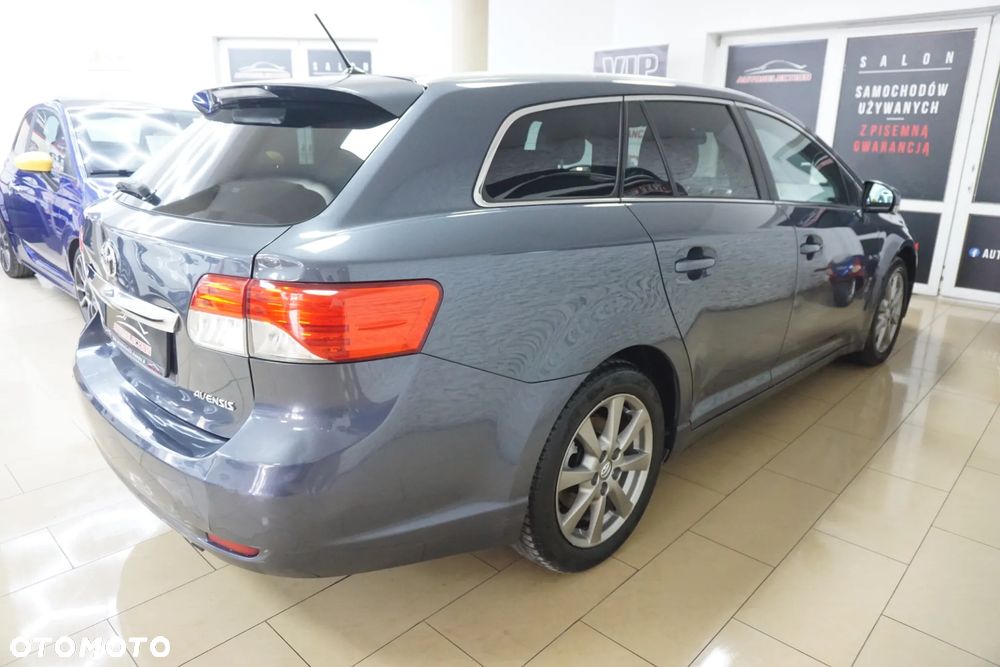 Toyota Avensis 1.8 Life - 9
