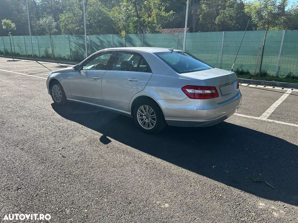 Mercedes-Benz E - 9