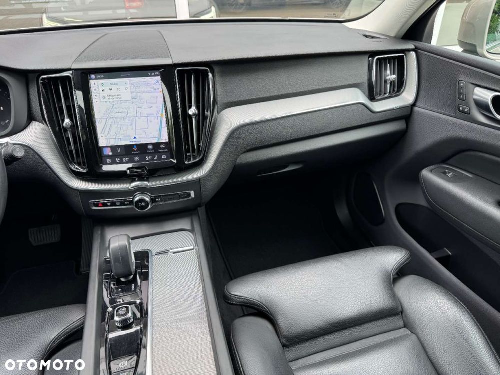 Volvo XC 60 - 8