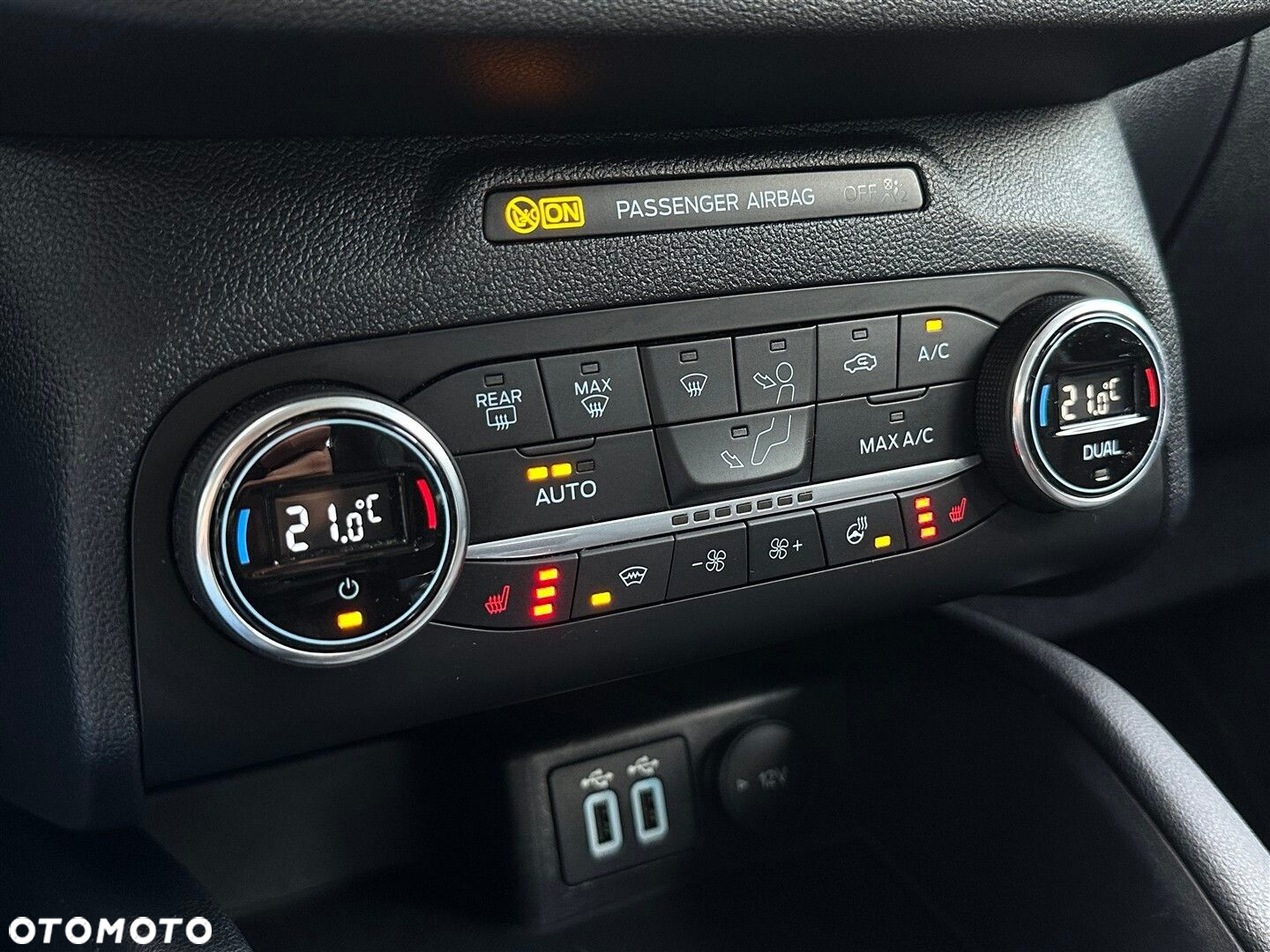 Ford Kuga - 21