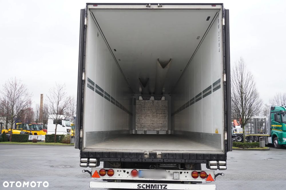 Schmitz Cargobull Naczepa chłodnicza Schmitz / Carrier Vector 1550 - 4