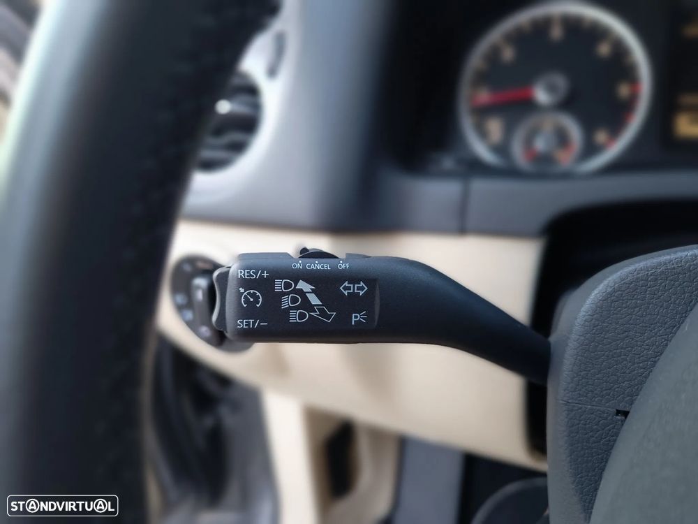 VW Tiguan 2.0 TDI Sport 4Motion Tip. - 18