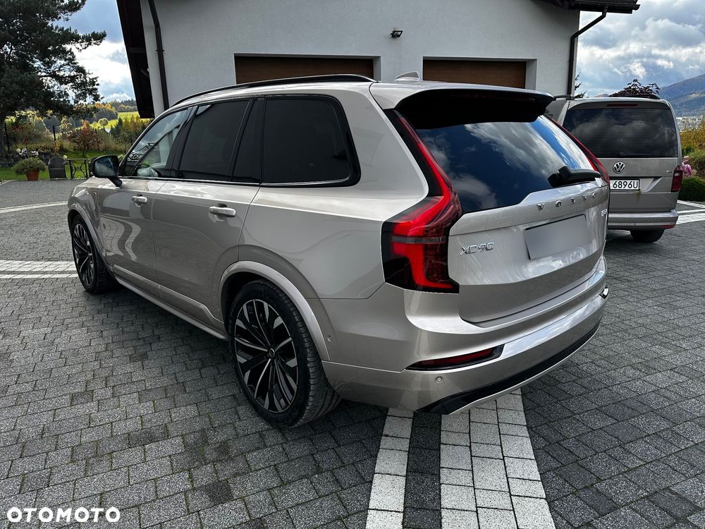 Volvo XC 90 T8 AWD Plug-In Hybrid Ultra Dark 7os - 2