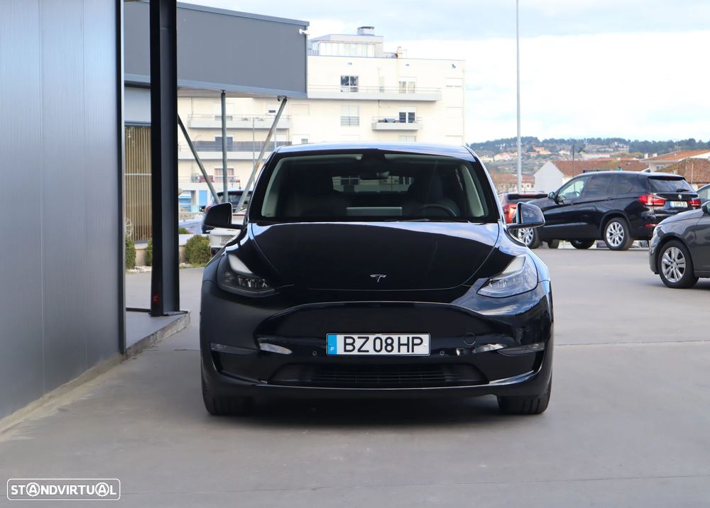 Tesla Model Y Performance Dual Motor AWD - 3