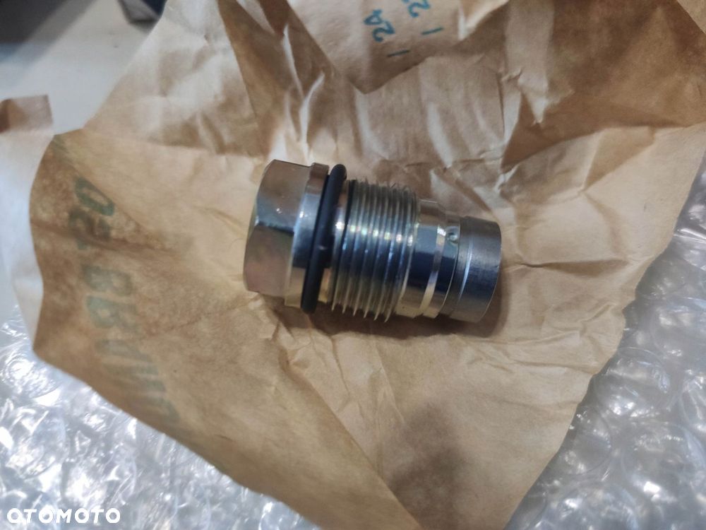 ZAWÓR CIŚNIENIA PALIWA IVECO EUROCARGO , GRAND VITARA 1.9 DDIS 1110010013 - 2