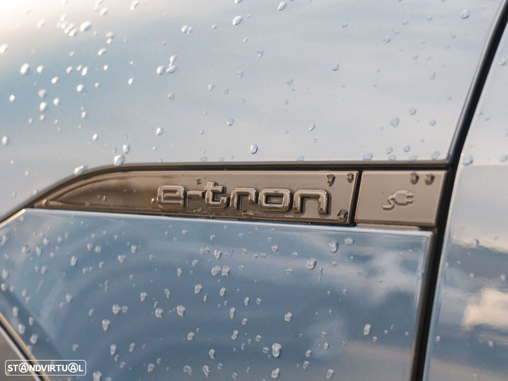 Audi Q8 e-Tron Sportback 55 quattro Advanced - 27