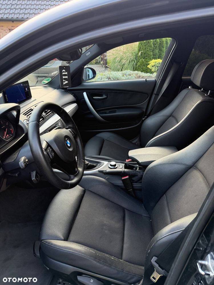 BMW Seria 1 123d - 8