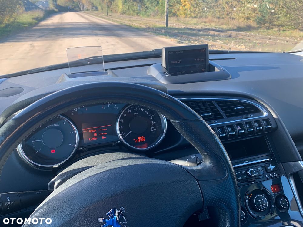 Peugeot 3008 1.6 HDi Premium - 14