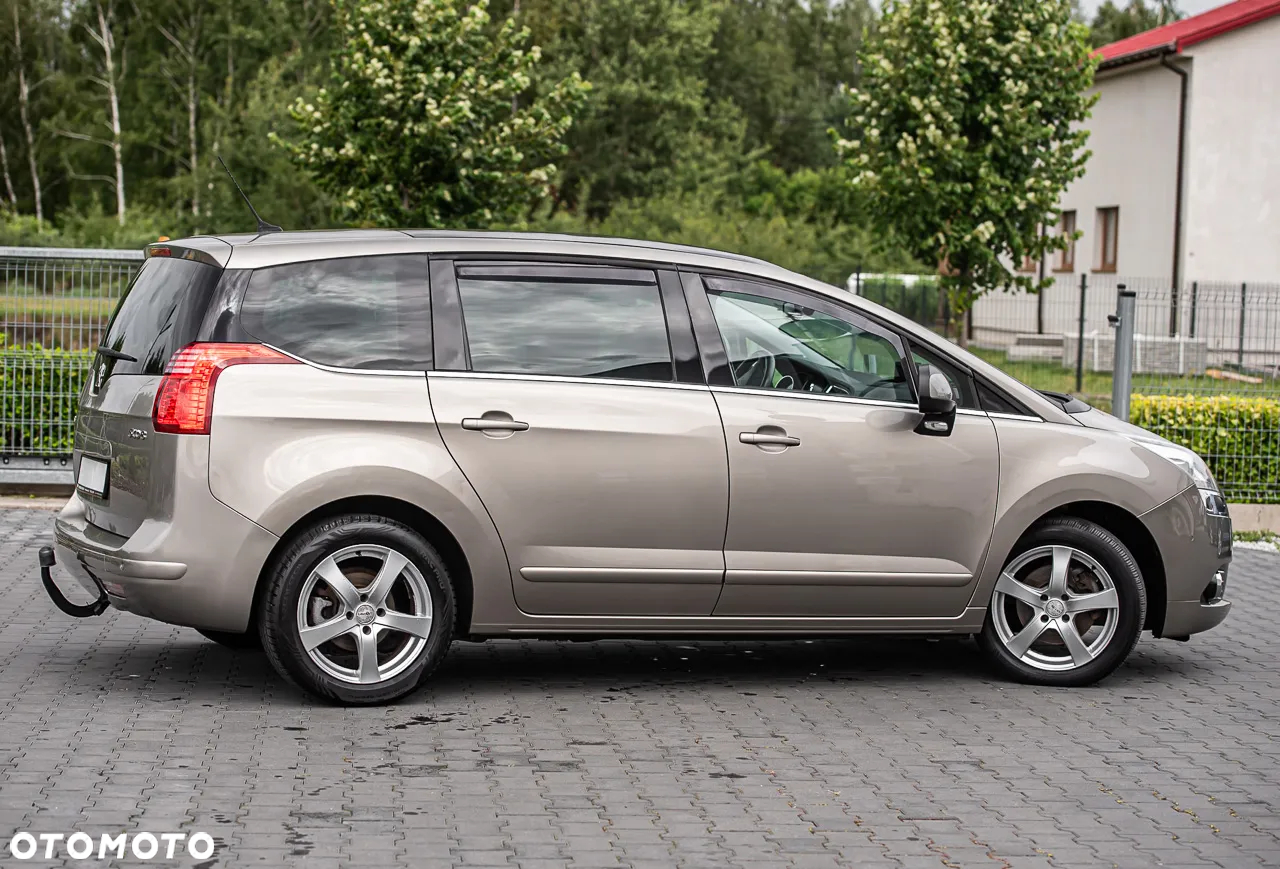 Peugeot 5008 - 14
