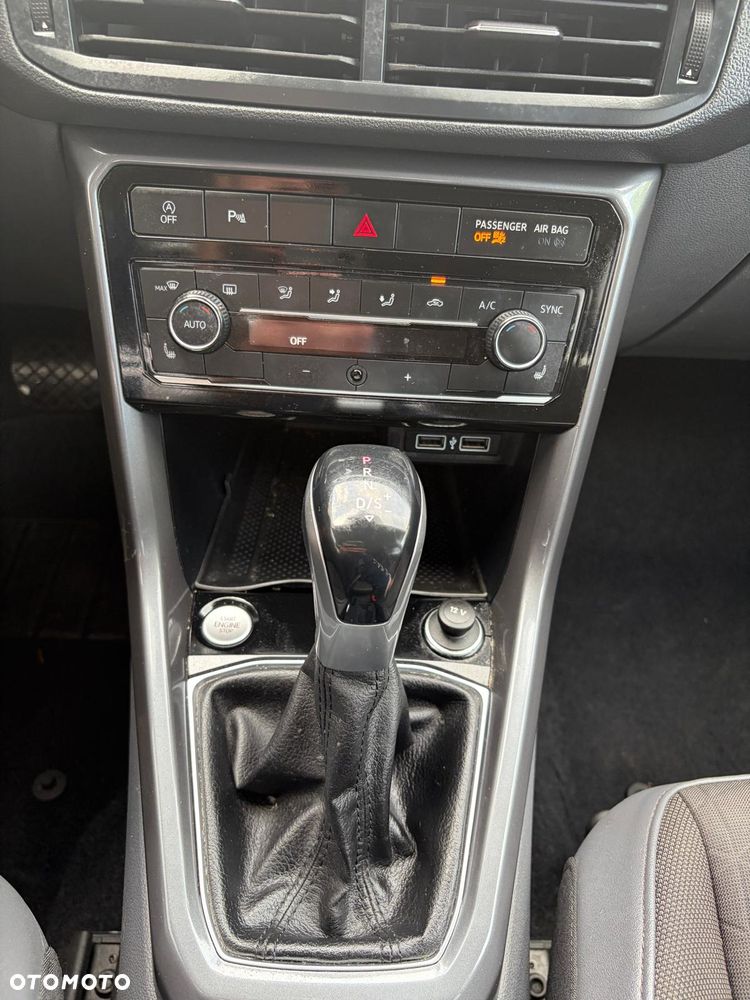 Volkswagen T-Cross - 27