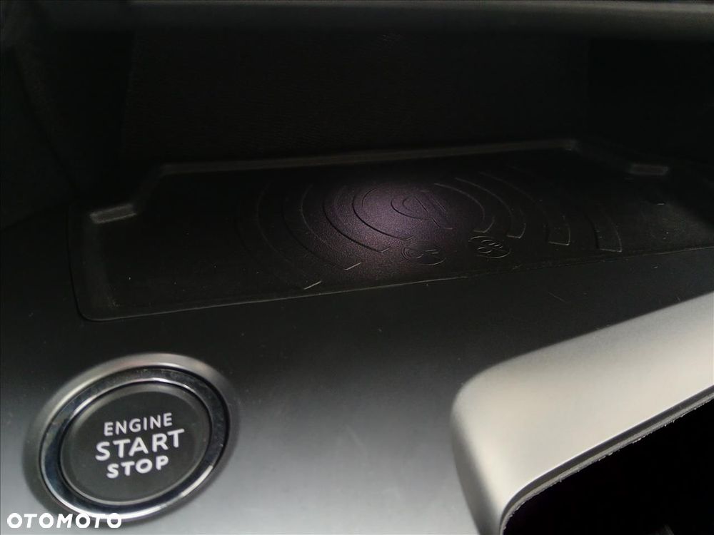 Peugeot 308 1.2 PureTech Allure S&S EAT8 - 16