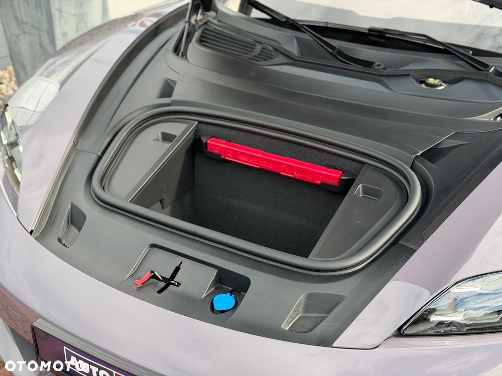 Porsche Taycan 105kWh Performance Plus - 33