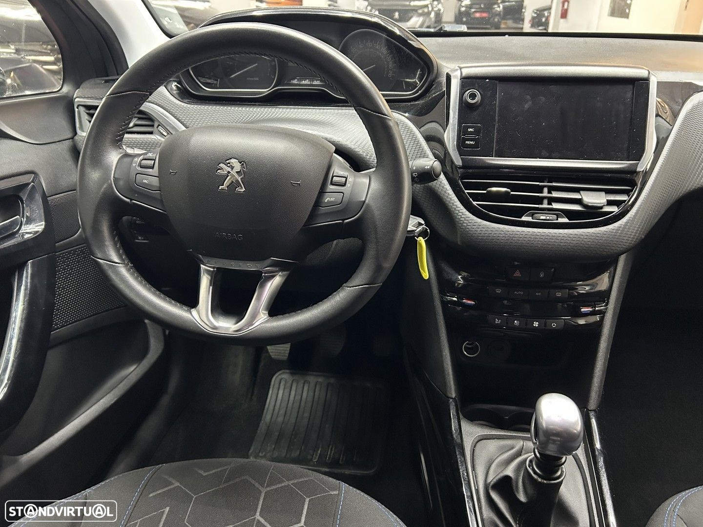 Peugeot 2008 1.2 PureTech Style - 13