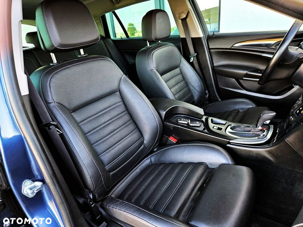 Opel Insignia - 32