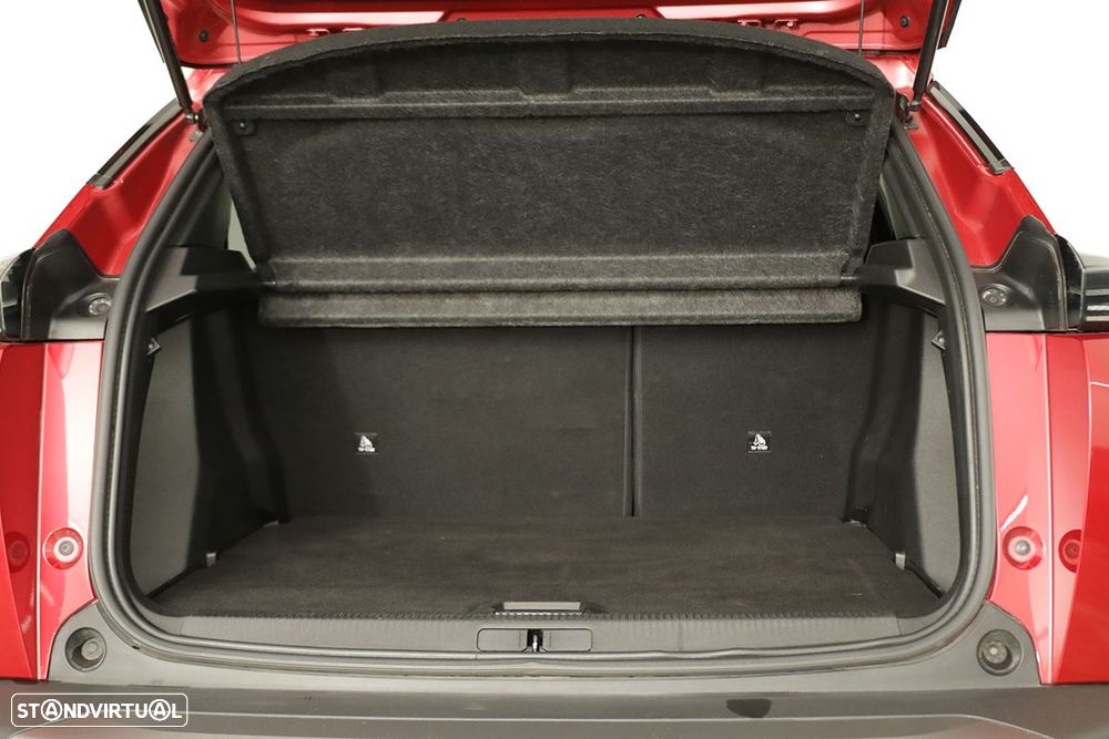 Peugeot 2008 1.2 PureTech Allure - 24