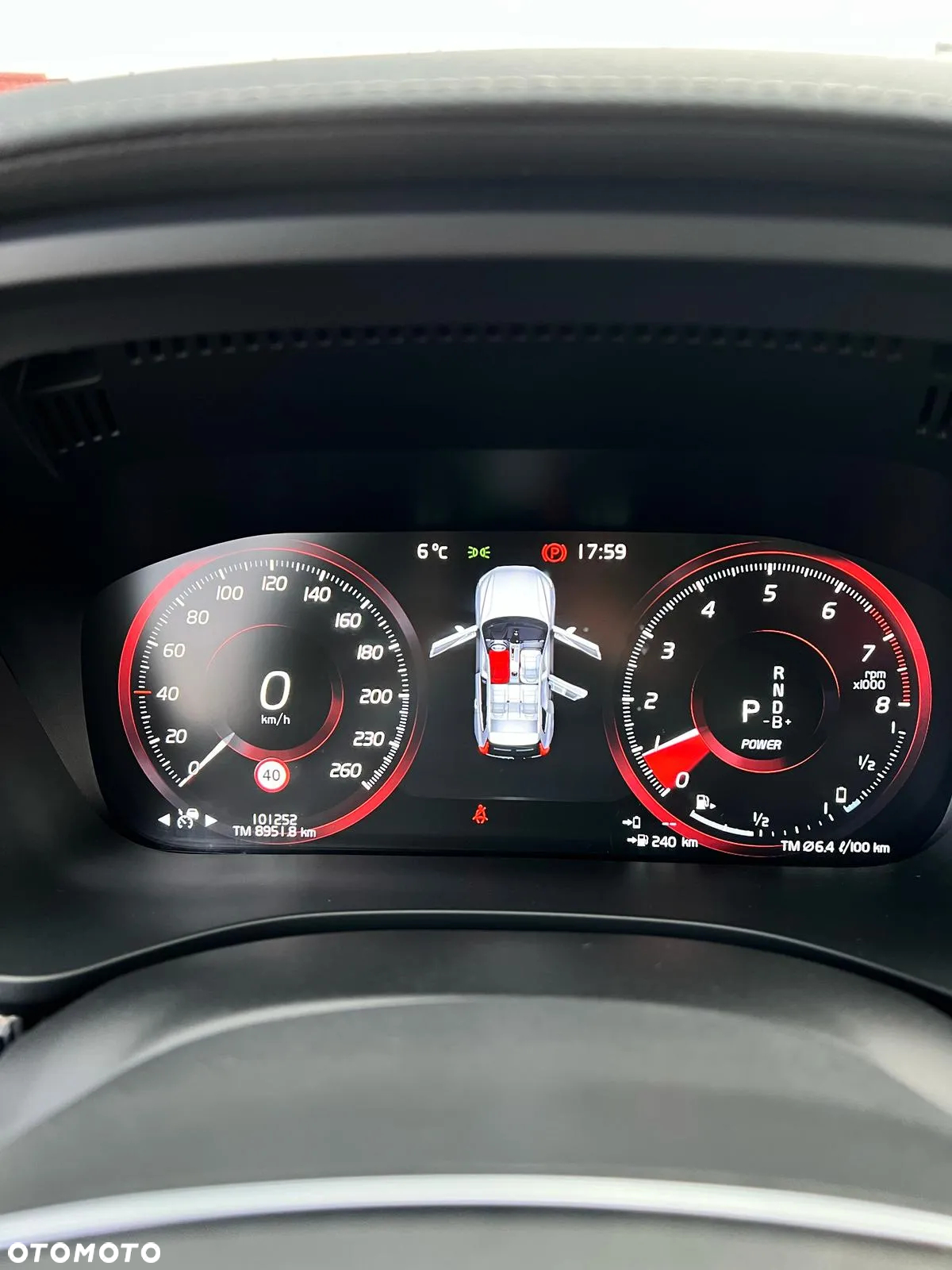 Volvo XC 60 T6 AWD Plug-In Hybrid Inscription - 18