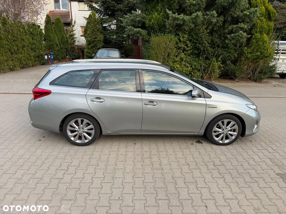Toyota Auris 1.8 HSD Luna - 5